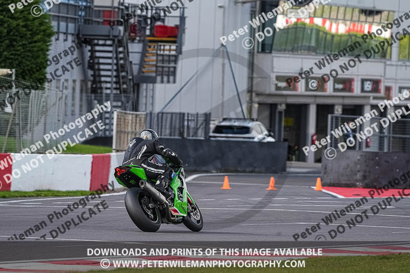 donington no limits trackday;donington park photographs;donington trackday photographs;no limits trackdays;peter wileman photography;trackday digital images;trackday photos
